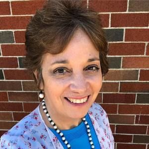 Meet your Posher, Angela